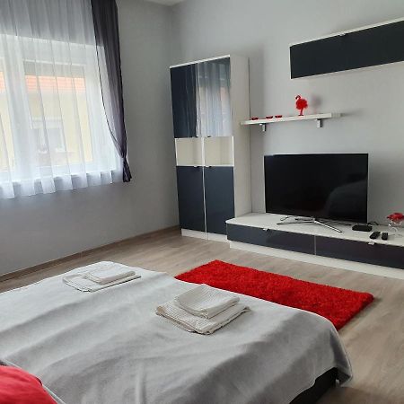 Flamingo Apartment Sárvár Exteriör bild