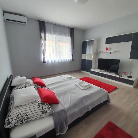 Flamingo Apartment Sárvár Exteriör bild